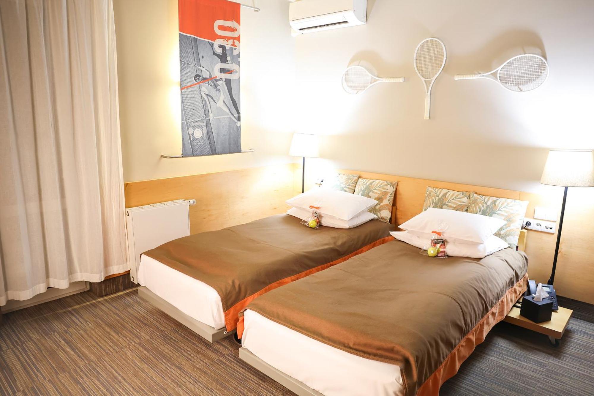 Hotel Restauracja Tenis Kortowo 포즈난 외부 사진