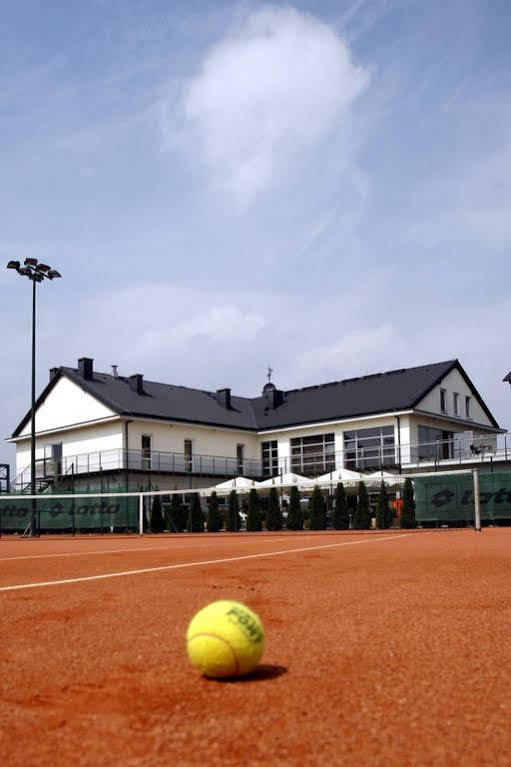 Hotel Restauracja Tenis Kortowo 포즈난 외부 사진