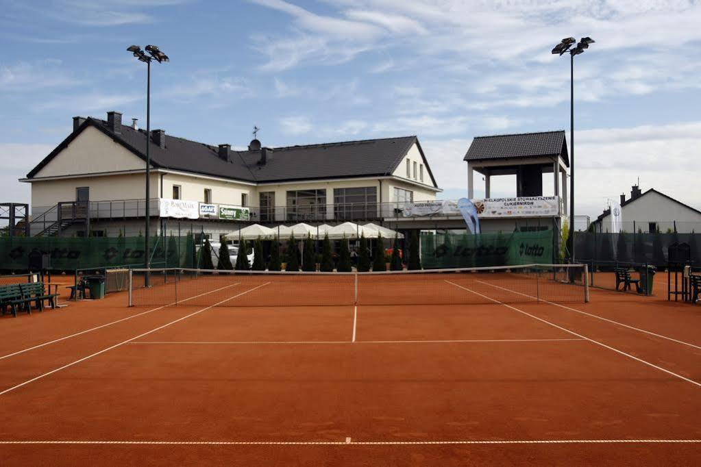 Hotel Restauracja Tenis Kortowo 포즈난 외부 사진