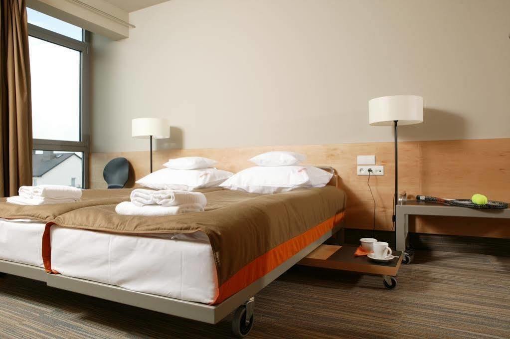 Hotel Restauracja Tenis Kortowo 포즈난 외부 사진