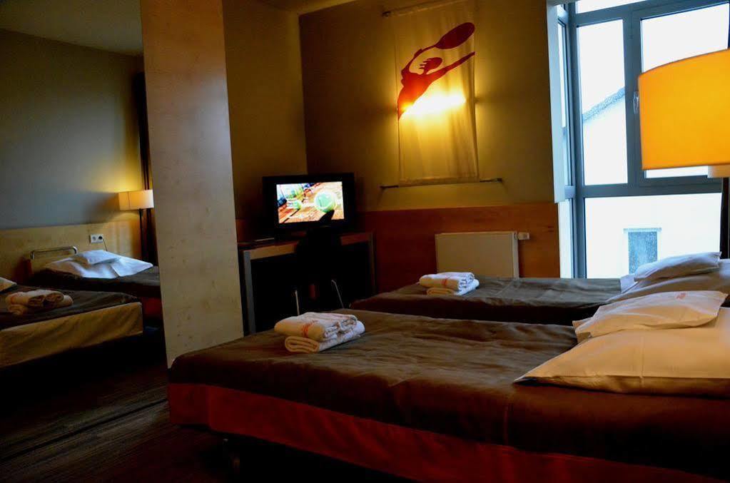 Hotel Restauracja Tenis Kortowo 포즈난 외부 사진