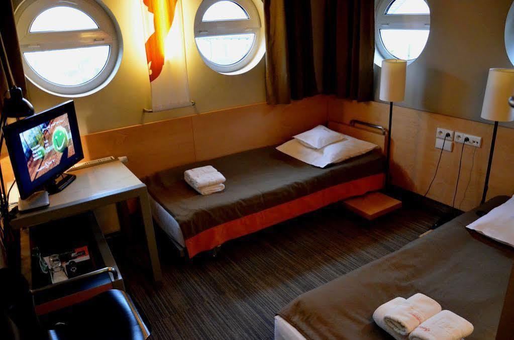 Hotel Restauracja Tenis Kortowo 포즈난 외부 사진