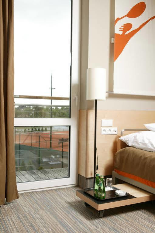 Hotel Restauracja Tenis Kortowo 포즈난 외부 사진
