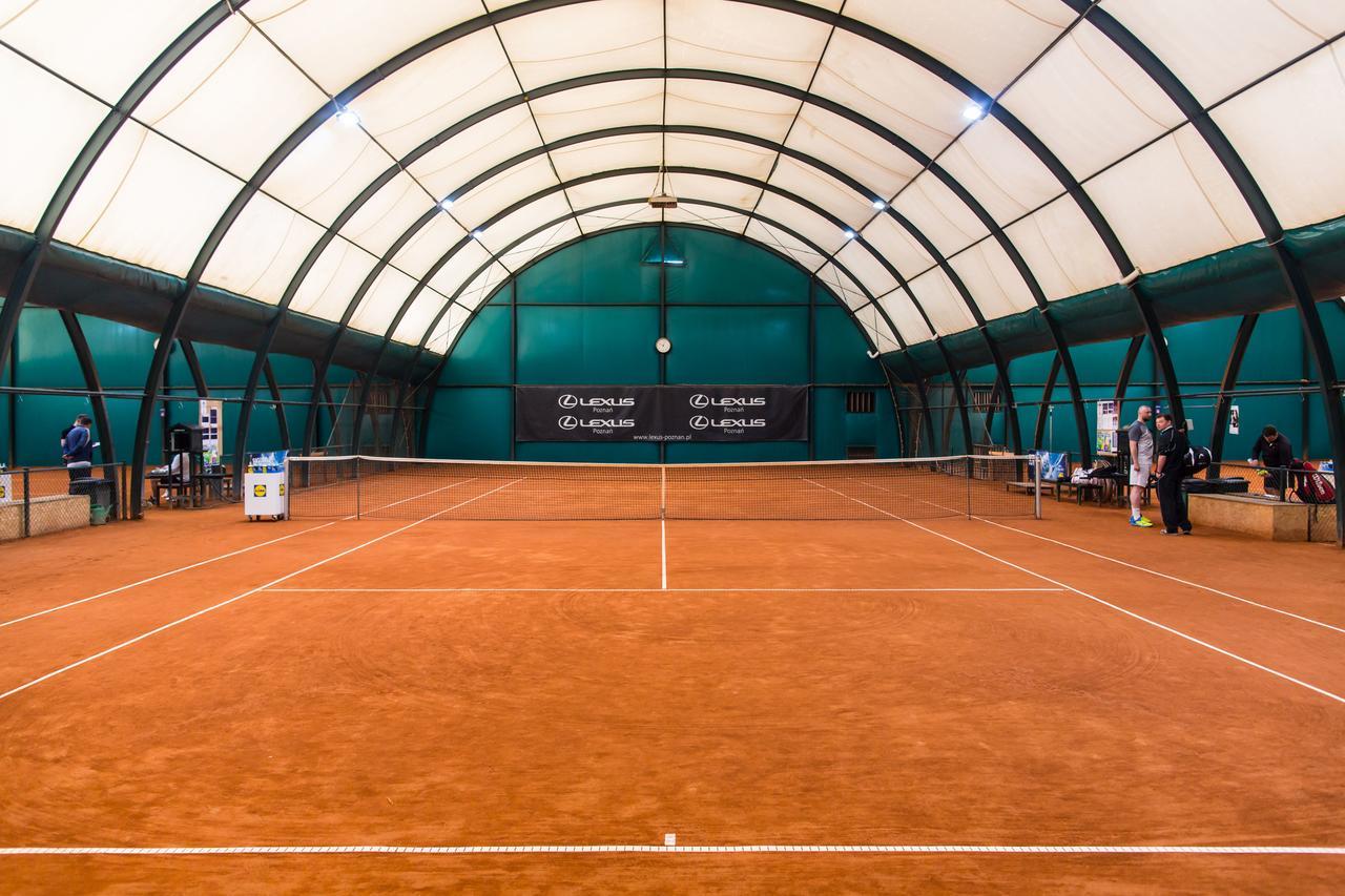 Hotel Restauracja Tenis Kortowo 포즈난 외부 사진